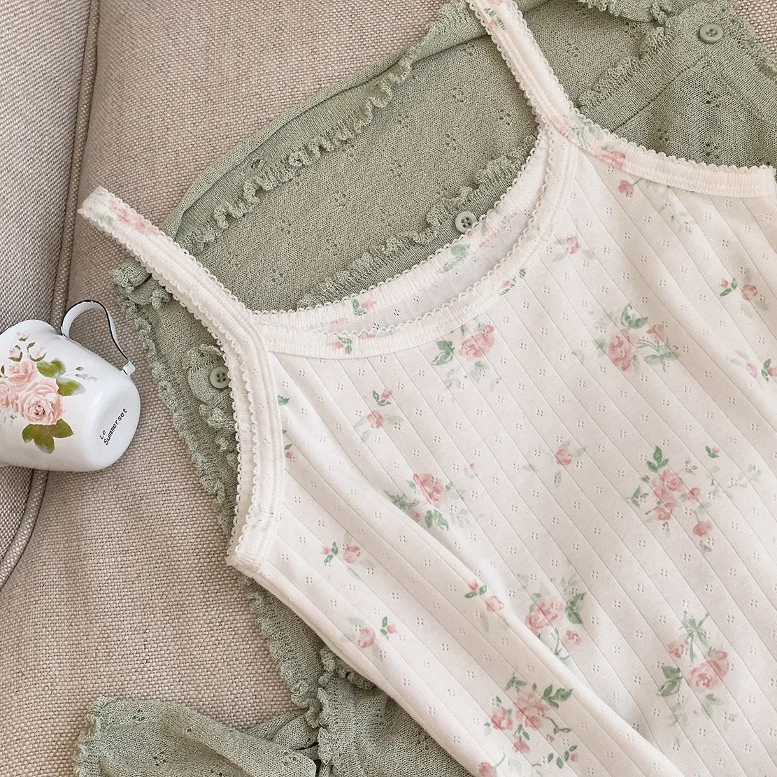 [Basic] Fairy Dance Floral Vest Top