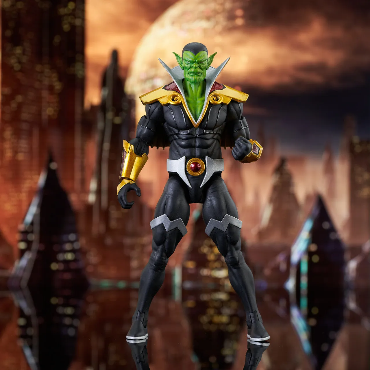 Diamond Select - Marvel Select Super Skrull Action Figure (84766)